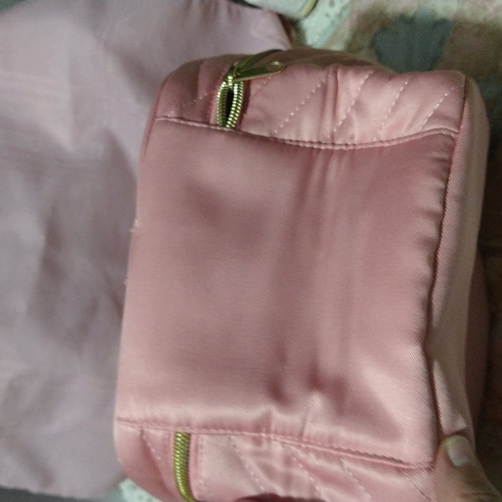 Train case - Picture 3 of 5